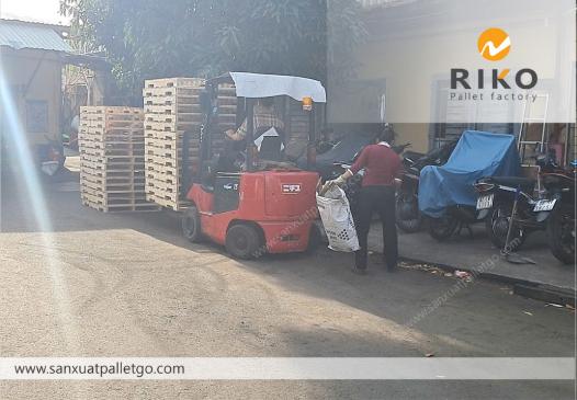 Pallet-go-xuat-khau-do-khuyet