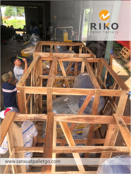 dong-thung-go-pallet-xuat-khau-may-tai-trong-cao-gia-re-tp-hcm-binh-duong-dong-nai-long-an-tien-giang-vung-tau-binh-phuoc-tien-giang-can-tho-hau-giang